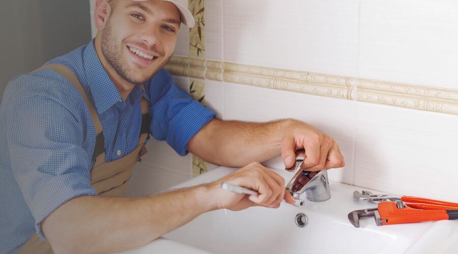 Handle or spout repair in Slagle, LA